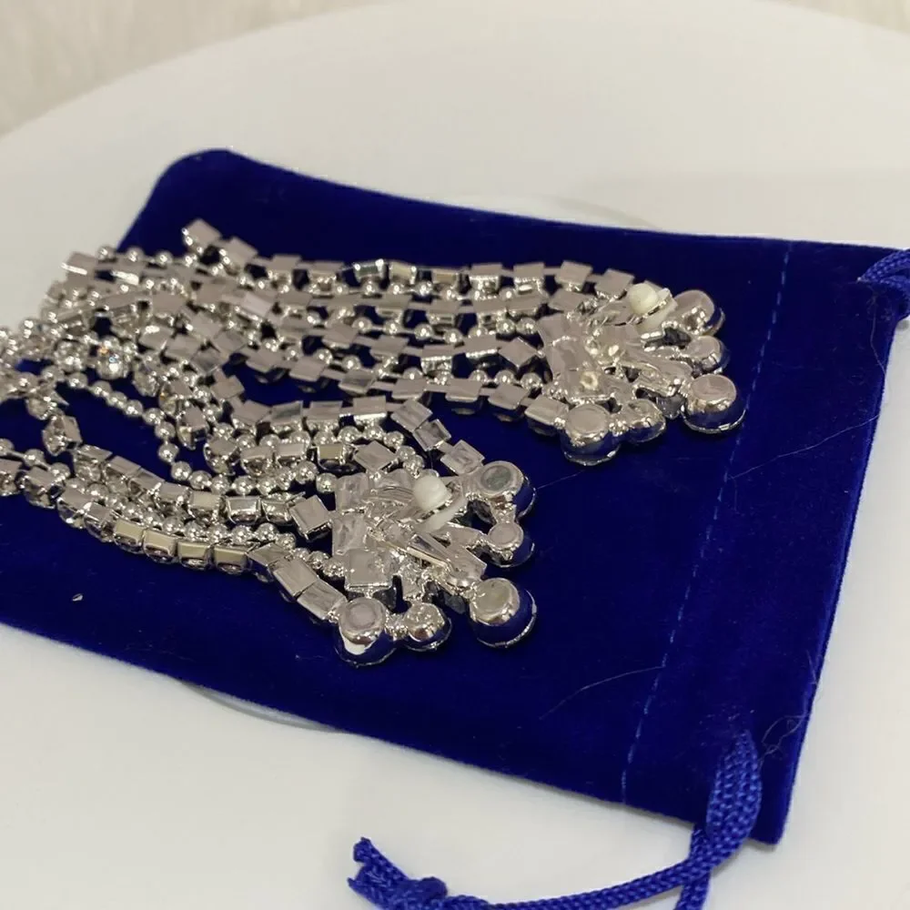 Beautiful Rhinestone Earrings - Picture 5 of 5